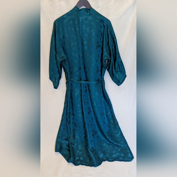 Medal brand Silk robe Size L - Picture 2 of 4